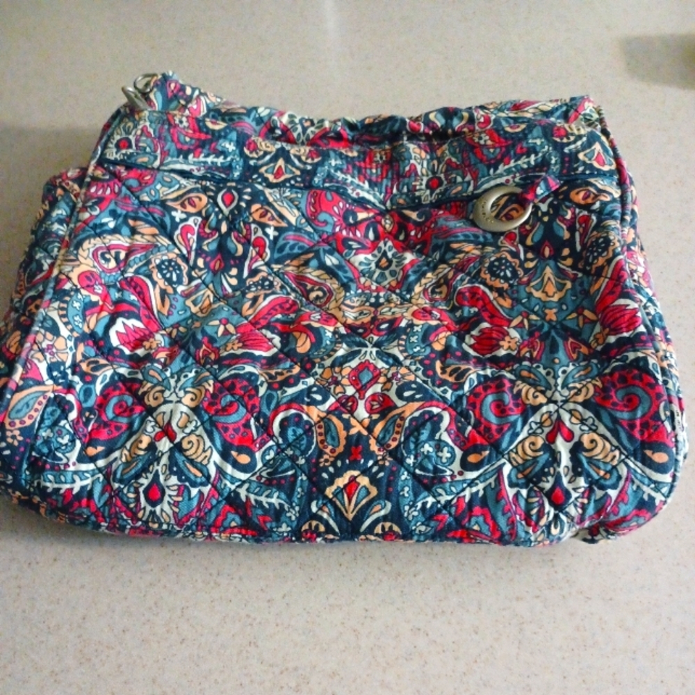 Theft deterrent travel purse clean smoke free. Great condition no tag.